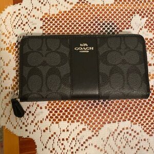 Authentic Coach Signature Accordian zip wallet